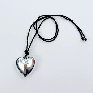 LISA SAYS GAH Puffy Heart Necklace (silver tone)
